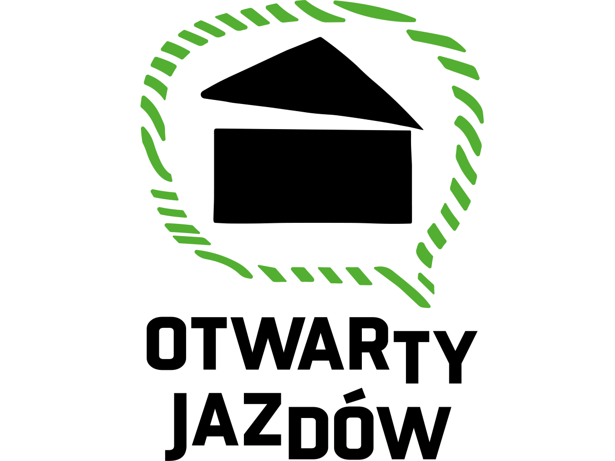 logo Otwartego Jazdowa – czarny dom z odchylonym dachem wewnątrz zielonego dymku, pod spodem czarny napis Otwarty Jazdów